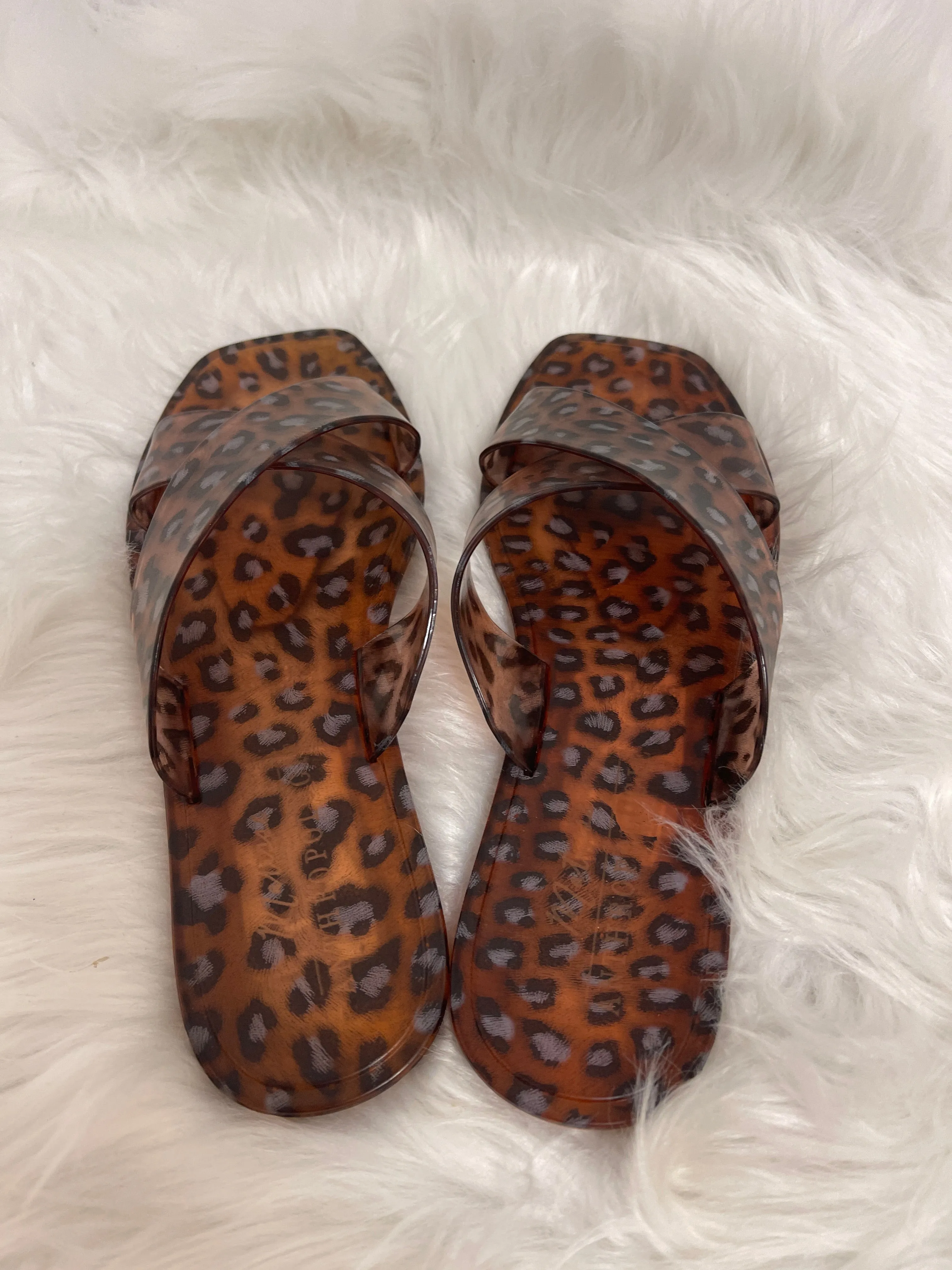 Animal Print Sandals Flats Matisse, Size 7