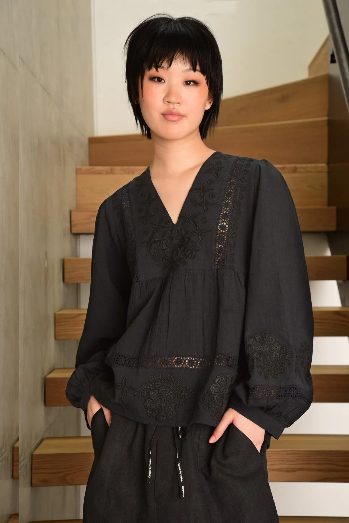 Pick A Petal Blouse - BLACK