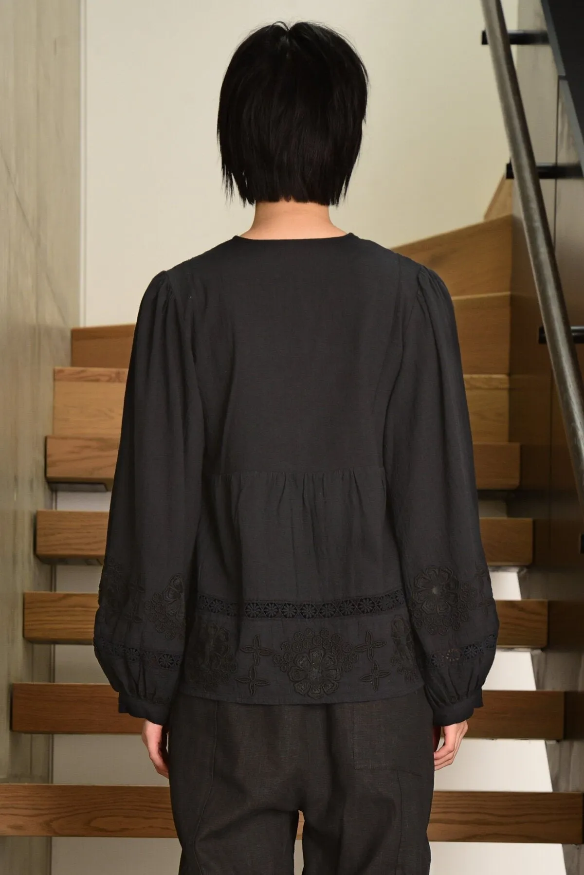 Pick A Petal Blouse - BLACK