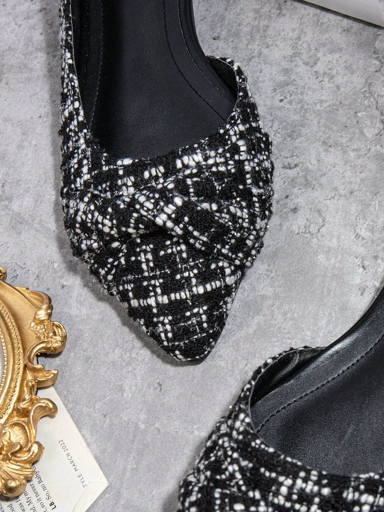 Pointy Toe Front Knot Flats