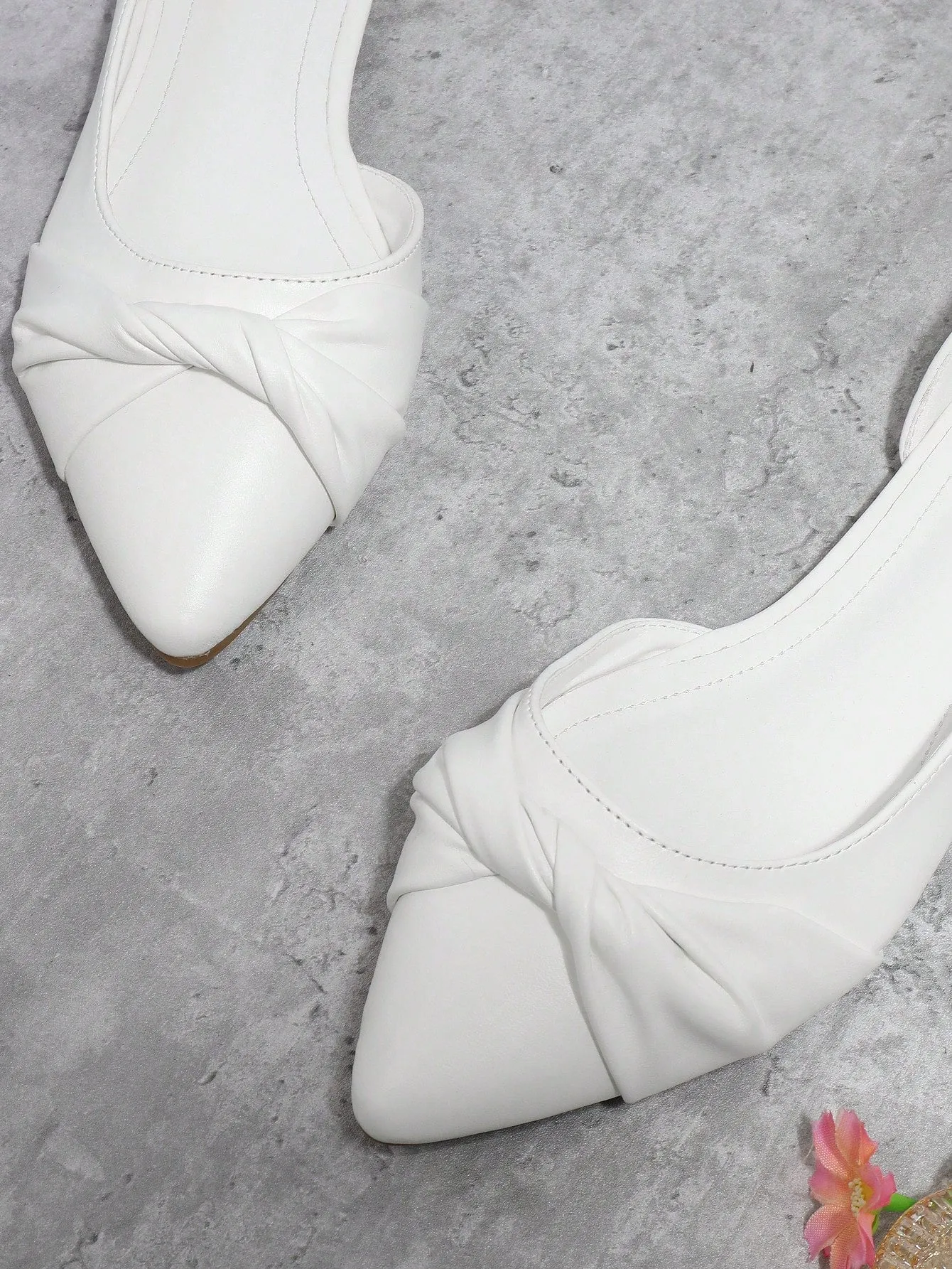 Pointy Toe Front Knot Flats